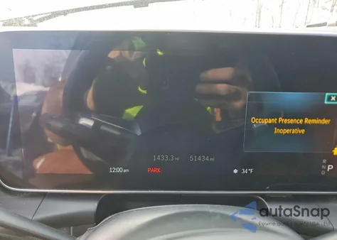 2024 Mercedes-Benz Glc Coupe 300 4Matic z USA, uszkodzony, nr VIN W1NKJ4HB9RF116898